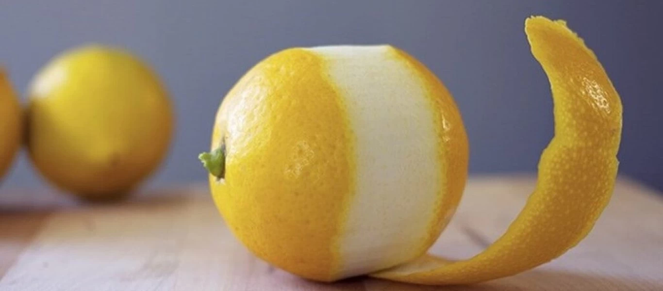 Αυτές οι φλούδες φρούτων είναι ευεργετικές για την υγεία μας - Μην τις πετάτε! (βίντεο)